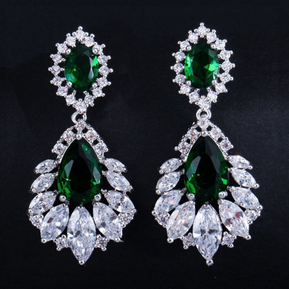 Emerald Green Elegant Chandelier Drop Cubic Zirconia Bridal Earrings - Picture 4 of 7